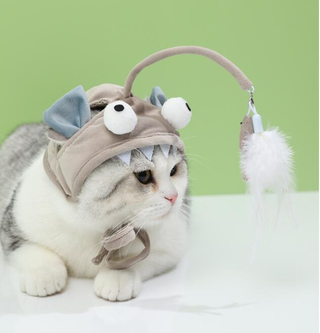 Little Dinosaur Grey Bigeye Fish Wearing Feather Funny Cat Stick