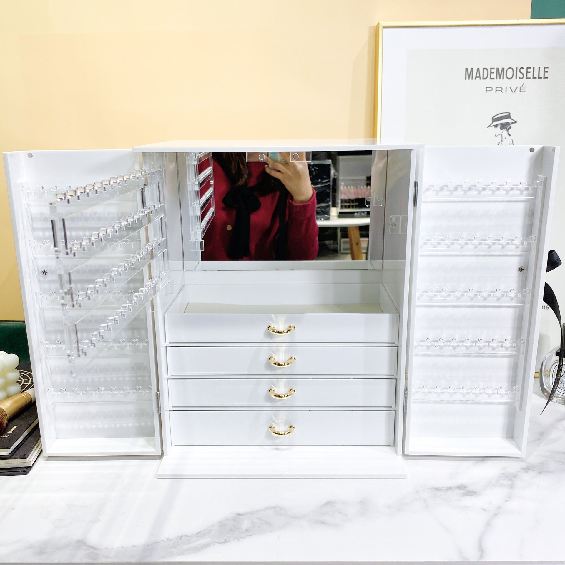 Multi-hanging Dust-proof And Oxidation-proof Jewelry Cabinet