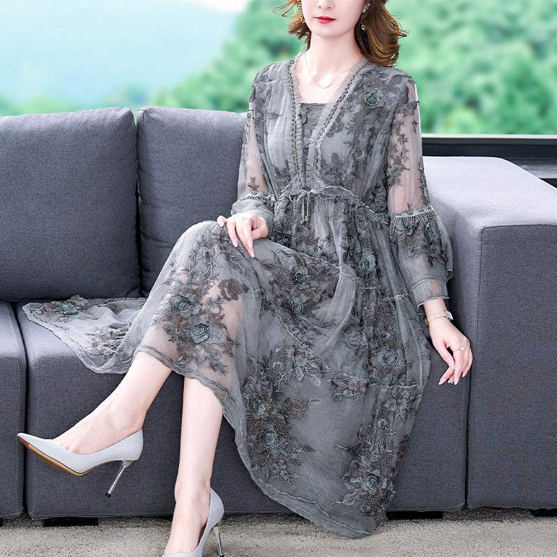 Gray Three-dimensional Embroidered V-neck Five-point Petal Sleeves A-line Plus Size Dress