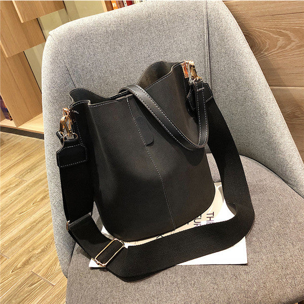 Messenger Bag Women Bucket Shoulder Bag Large Capacity Vintage Matte PU Leather Lady Handbag Luxury Designer Bolsos Mujer Black